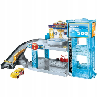 McQueen - Autá Cars 3 Garage Florida 500 Jackson Storm Fwl70