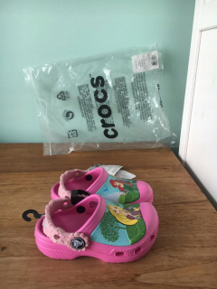 Crocs Flip Shoes Magický deň Princess C6 / 7 23/24
