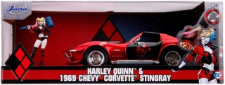 BATMAN -  DC komiks. Chevy Corvette Stingray s figúrkou ha ...