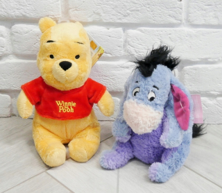 Medvedík Pú - Disney_kubuś puchatek_22-30cm Nové 2ks