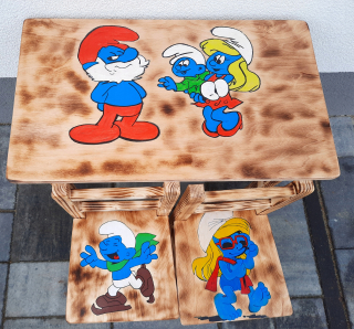 Šmolkovia - Drevený nábytok Tabuľka 2 Stoličky Smurfs