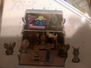 Disney Frozen Chata Animátory Anna Elza Figurines
