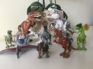 Jurský svet - Akčné čísla Jurassic World World Dinosaury Set Bargain!