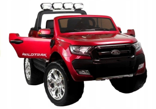 Import LEANToys Auto Batérie Ford Ranger 4 × 4 Červený Lak LCD