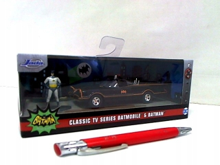 BATMAN -  Jada Batman 1966 Classic Batmobile 1:32 321-3002