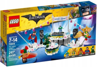 BATMAN -  Lego 70919 Batman Film Jubilee Party League
