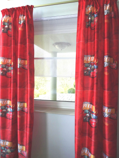 McQueen - Mg curtain auta autá červený šrot 120x180 páska