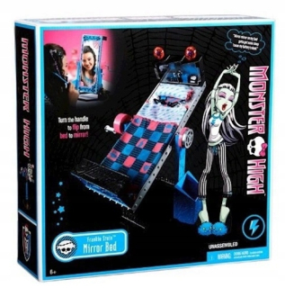Monster High Bábiky - Monster High strašidelné spálňa Frankie posteľ V2953