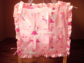 HELLO KITTY Toolbox 60x60cm: Ahoj Kitty