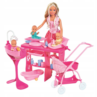 STEFFI bábika - Steffi Doll Babysitter 3 Bobasy Family