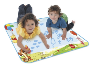 Medvedík Pú - Tomy Water Mat Winnie POOH 75x55 cm 24h