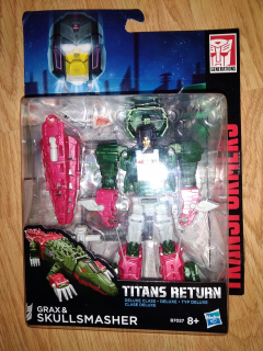 TRANSFORMERS - Transformers Titans Result ShoulsMassaMasher