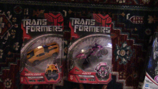 TRANSFORMERS - Transformátory HASBRO BOLEBEE & ARCEE 2007