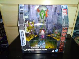 TRANSFORMERS - Transformátory WFC QUINTESSON PAT ROKU