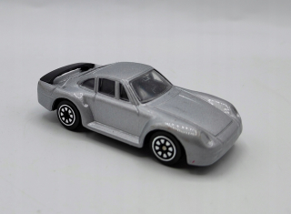 model, strieborné Porsche 959, dĺžka 6,6 cm